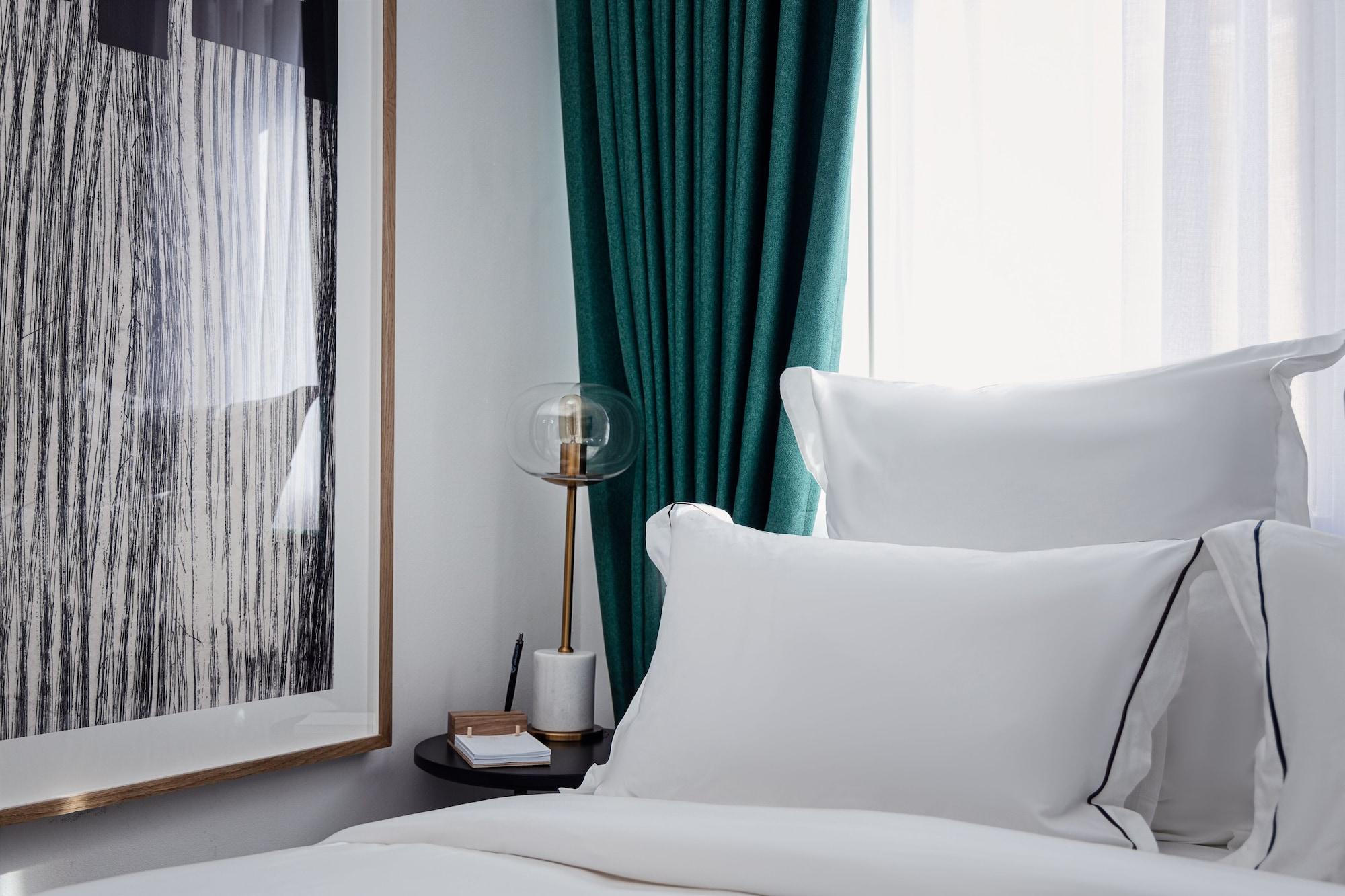 Aparthotel Rothschild Residence By Zvieli 3*